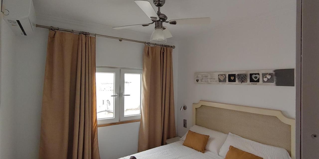 Casa Vistas A Trafalgar Solo Familias O Parejas - Parking Privado Opcional - โกนิล เด ลาฟรอนเตรา ภายนอก รูปภาพ