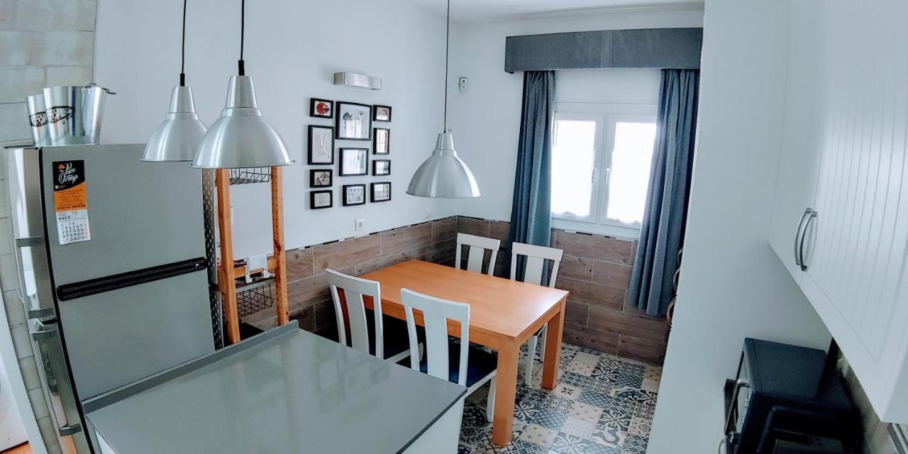 Casa Vistas A Trafalgar Solo Familias O Parejas - Parking Privado Opcional - โกนิล เด ลาฟรอนเตรา ภายนอก รูปภาพ